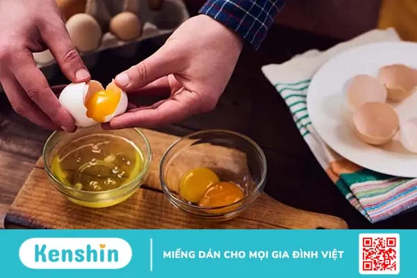 Trẻ bị tay chân miệng nên ăn gì và kiêng ăn gì để mau khỏi bệnh?