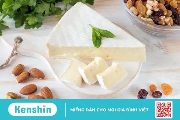 Trẻ bị thủy đậu kiêng ăn gì? Điểm danh 7 thực phẩm cần tránh xa