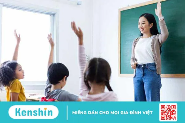 Trẻ chuyển trường: Những điều bạn cần biết để giúp con hòa nhập tốt!