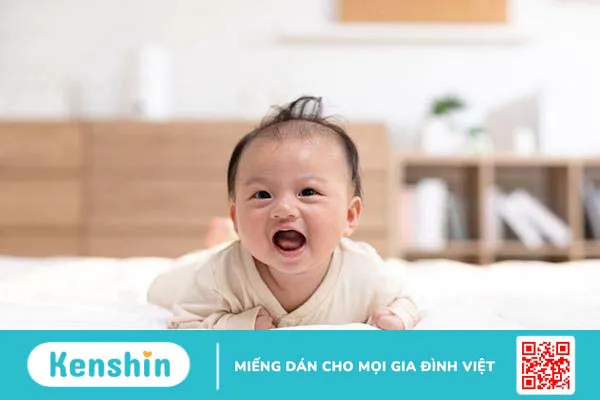 Trẻ mấy tháng biết trườn? Cách tập trườn cho bé đơn giản mà hiệu quả