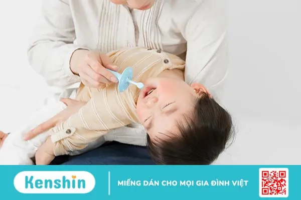 Trẻ mọc răng hàm: Cha mẹ cần biết và lưu ý những gì?