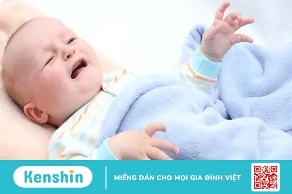 Trẻ sơ sinh bị ho: Bố mẹ nên làm gì? Khi nào cần đưa trẻ đi khám?