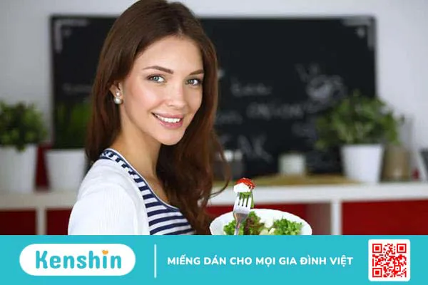 Trẻ sơ sinh bị táo bón mẹ nên ăn gì để con mau khỏe mạnh?