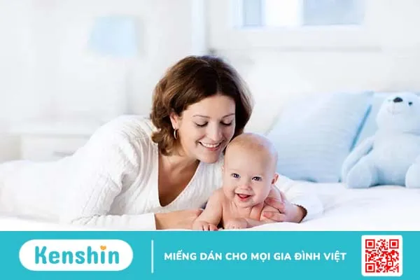 Trẻ sơ sinh bú mẹ bị táo bón: Nguyên nhân do đâu, khắc phục thế nào?