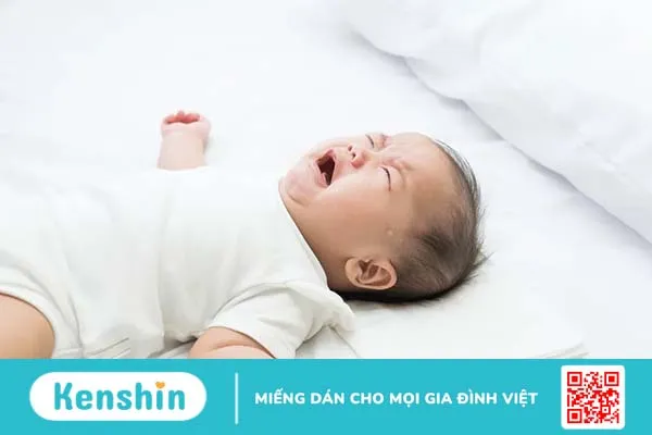 Trẻ sơ sinh bú nhiều có sao không? 7 dấu hiệu bé bú đủ mẹ cần lưu ý