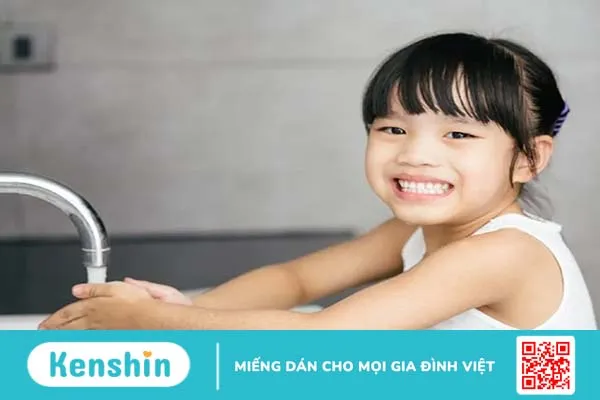 Trẻ sơ sinh và trẻ nhỏ đi ngoài phân lỏng: Tại sao và làm thế nào để ngăn chặn?