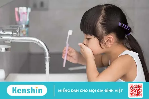 Trẻ thay răng sớm phải “đối mặt” những nguy cơ gì? Bạn nên làm thế nào?