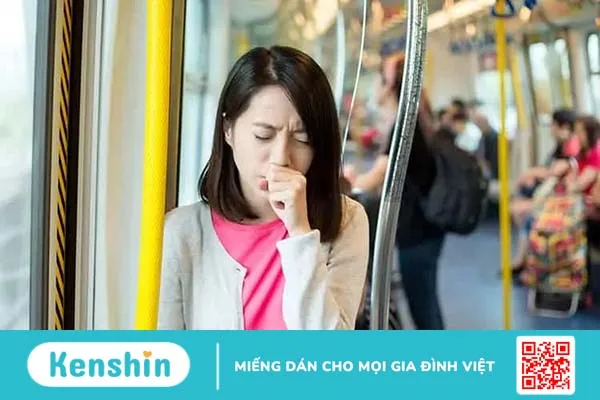 Triệu chứng mới của COVID-19: Ho ra máu