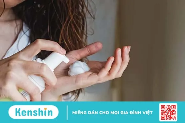 Uốn tóc có hại không? Nên uốn tóc bao nhiêu lần 1 năm?