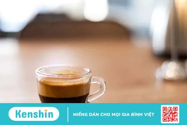 Uống cà phê nhiều có làm cơ thể bạn mất nước?