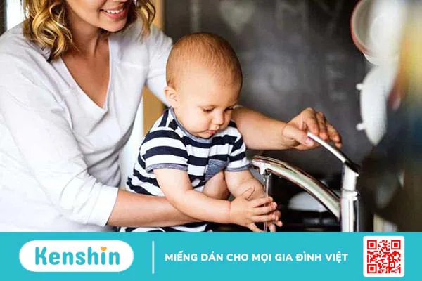 Vắc xin 5 trong 1 tiêm mấy mũi? Trẻ tiêm 5 trong 1 muộn có sao không?