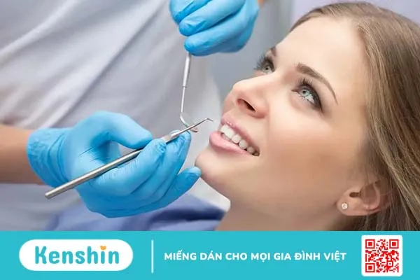 Vạch trần 6 nguyên nhân gây màng trắng sau khi nhổ răng