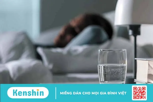 Vì sao có những dấu hiệu dị ứng vào buổi sáng? Phòng ngừa thế nào?