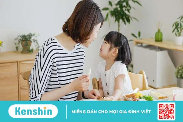 Vì sao trẻ 3 tuổi chậm nói? Bạn nên làm gì để giúp trẻ lên 3 nói tốt?