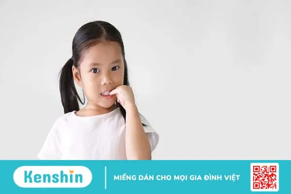 Vì sao trẻ cắn móng tay? 9 cách loại bỏ thói quen cắn móng tay ở trẻ