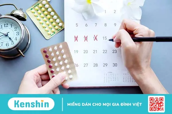 Vì sao uống hết vỉ thuốc tránh thai vẫn chưa có kinh? Bạn nên làm thế nào?