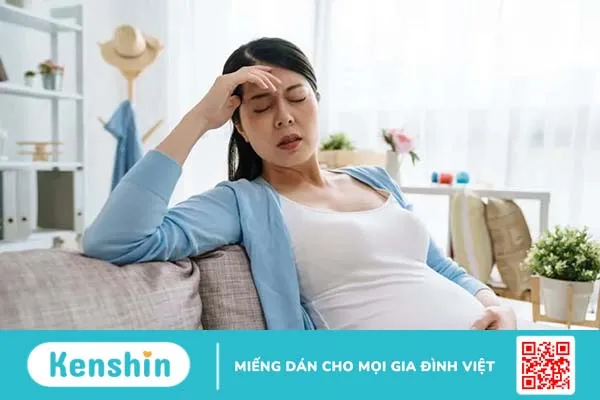 Viêm họng khi mang thai có nguy hiểm? Cách điều trị an toàn tại nhà