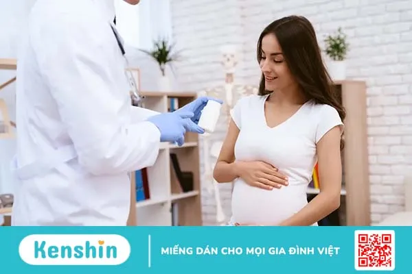 Viêm họng khi mang thai có nguy hiểm? Cách điều trị an toàn tại nhà