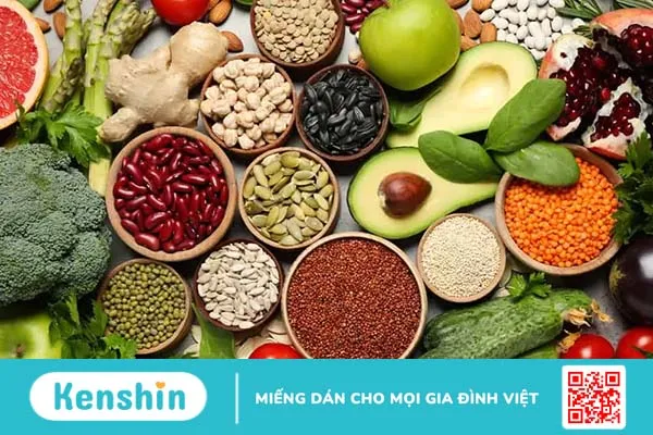 Xuất hiện nước tiểu màu cam có đáng lo ngại? Nguyên nhân & Cách điều trị