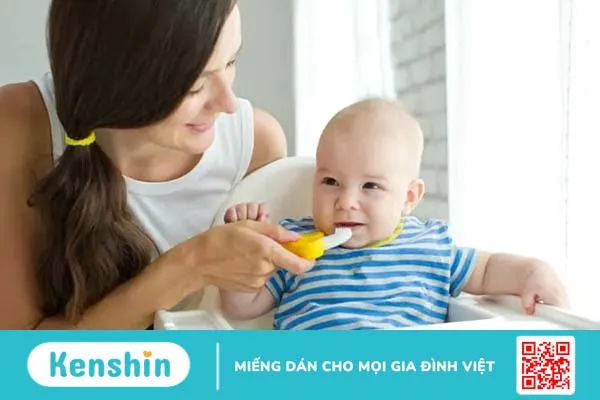 Bạn đã biết cách chữa đau răng cho bé bằng tinh dầu?