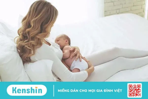 Bật mí 4 cách cho bé bú không bị sặc sữa và những lưu ý cần mẹ nhớ