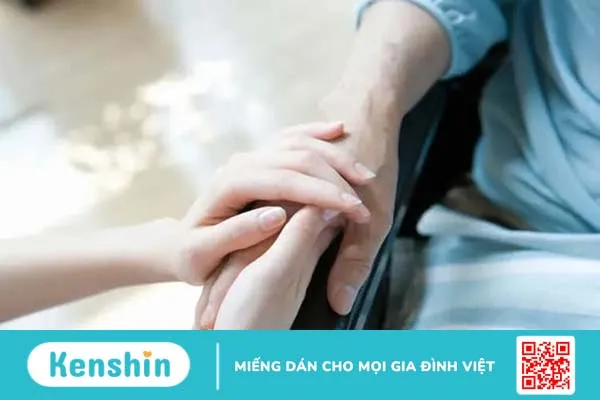 Cách chăm sóc người thân bị ung thư phổi giai đoạn cuối