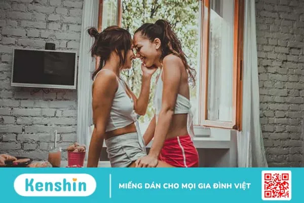 Cách quan hệ đồng tính nữ an toàn, không đau