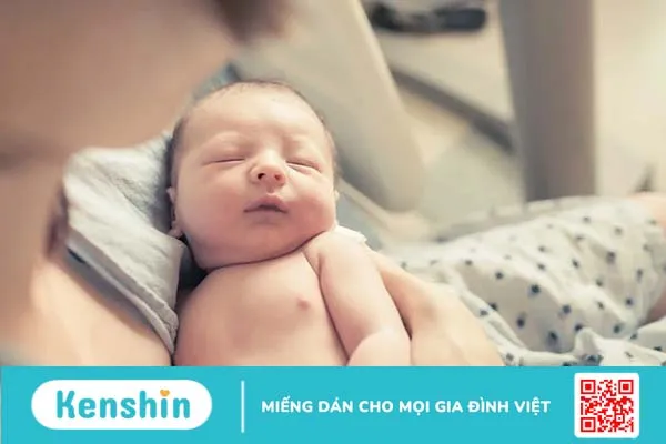 Da kề da sau sinh: Điều kỳ diệu từ cái ôm đầu của mẹ