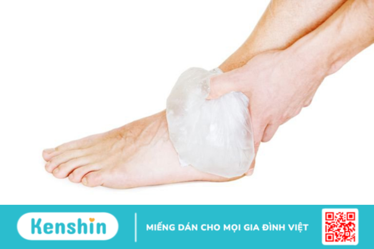 Hướng dẫn sơ cứu và điều trị trật mắt cá chân tại nhà