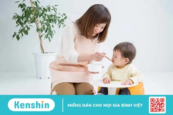 Trẻ bị tiêu chảy nên ăn gì? Chế độ dinh dưỡng theo tuổi và cách chăm sóc