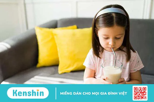 Trẻ lười uống sữa phải làm sao? 3 tuyệt chiêu hiệu quả không thể bỏ qua