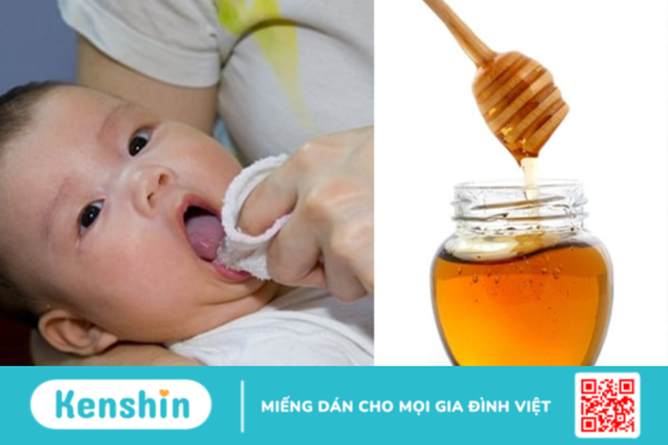 Trẻ mấy tháng tuổi được dùng mật ong? Những rủi ro khi bé ăn mật ong