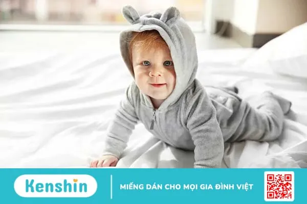 Trẻ sơ sinh nằm nghiêng khi ngủ có an toàn? Khi nào cho bé nằm nghiêng?