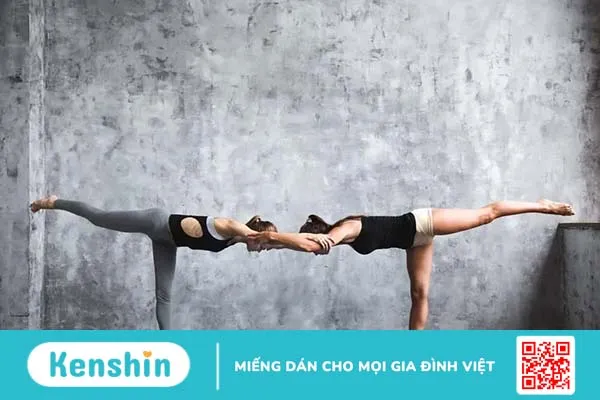 [Video] Các tư thế yoga đôi đẹp mắt từ cơ bản đến nâng cao